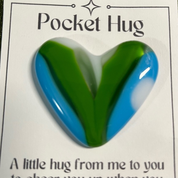 Handmade Fused Class Pocket Heart. Measures 2 x 2 Inches. Pick 1 of 4 listed - Picture 4 of 8